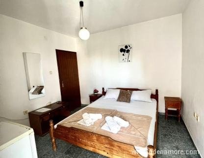 Vila More, Lux apartman 2, alojamiento privado en Budva, Montenegro - image1 (3)